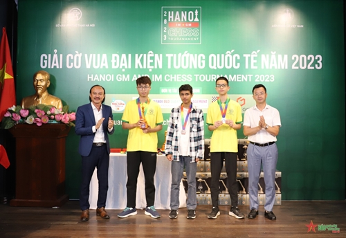 Kỳ thủ Việt Nam thi đấu thành công tại Giải cờ vua quốc tế Hà Nội năm 2023